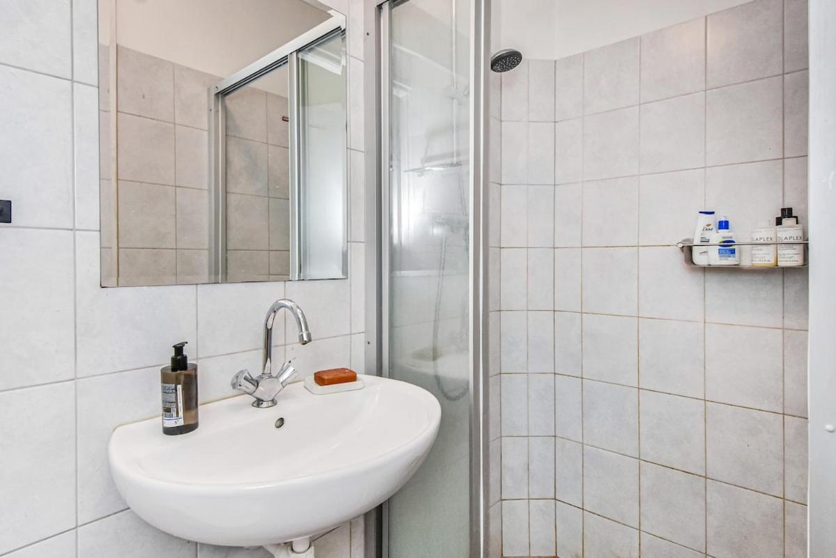 House Close To & Nature Neighbourhood Appartement Den Haag